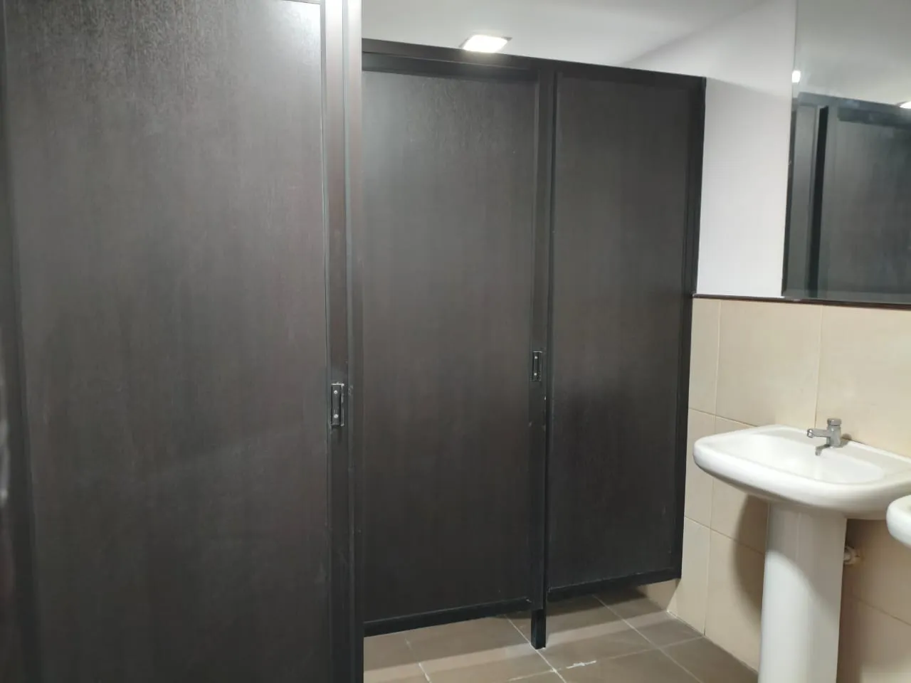 Comercial en alquiler en Quito — foto 20 de 27