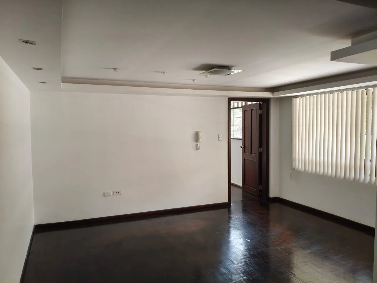 Comercial en alquiler en Quito — foto 13 de 27
