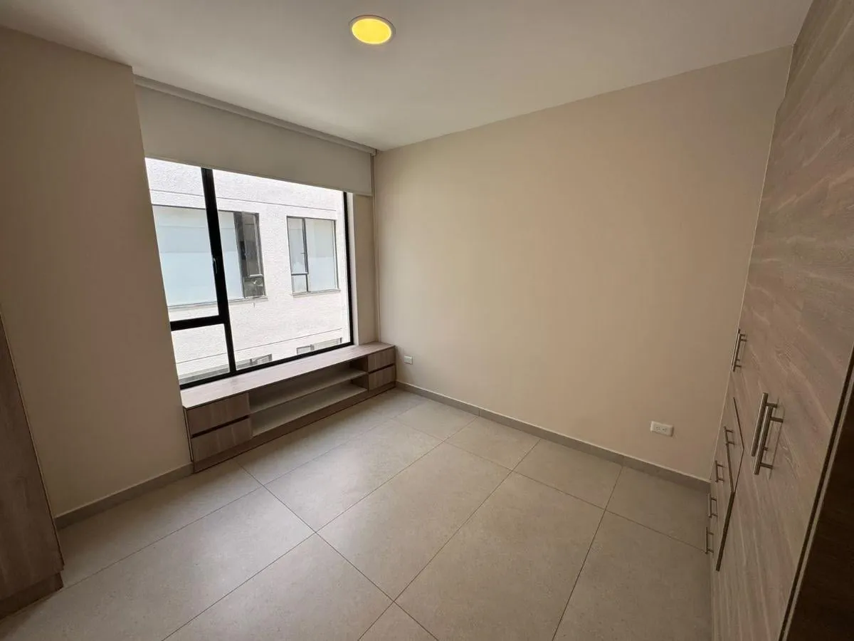 Departamento en alquiler en Tumbaco, Quito — foto 3 de 8