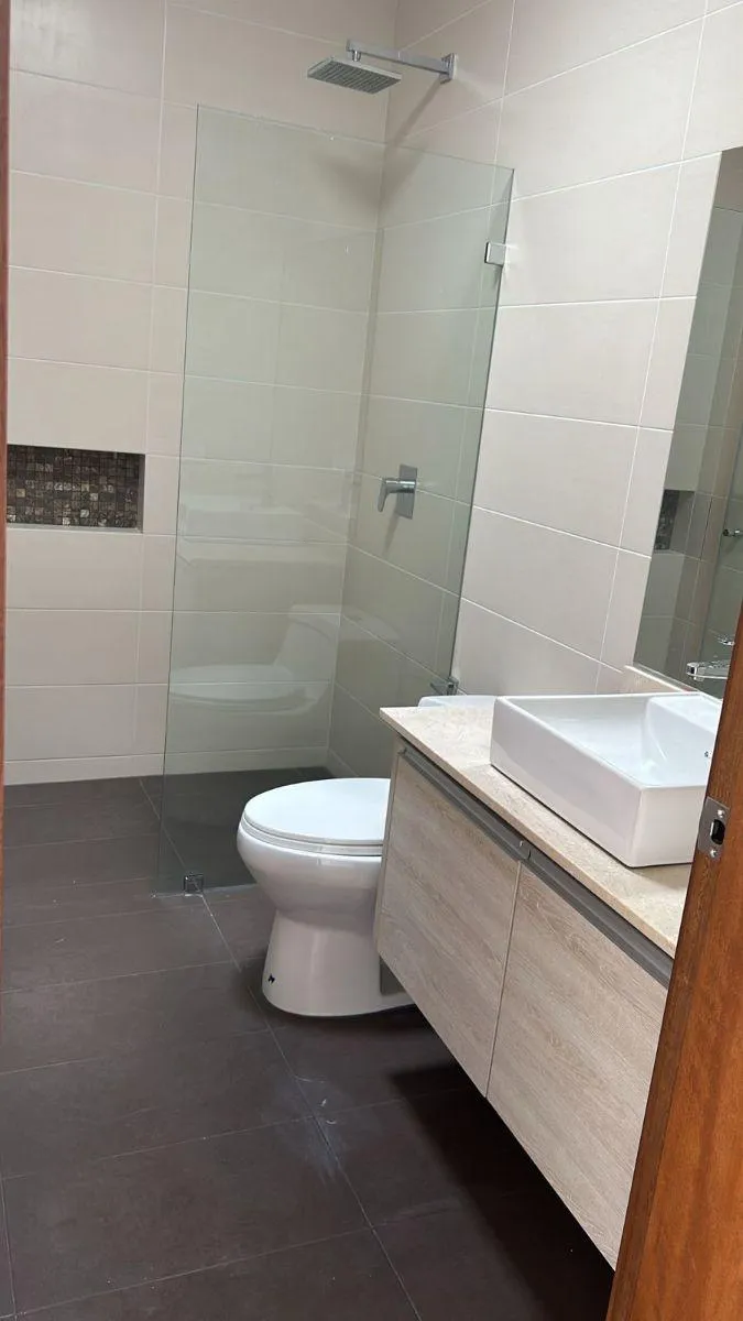 Casa en venta en Cumbayá, Quito — foto 2 de 7
