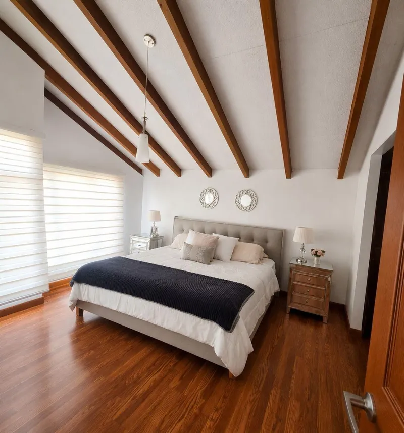 Casa en venta en Cumbayá, Quito — foto 2 de 10