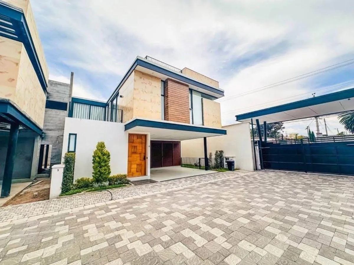 Casa en venta en Tumbaco, Quito