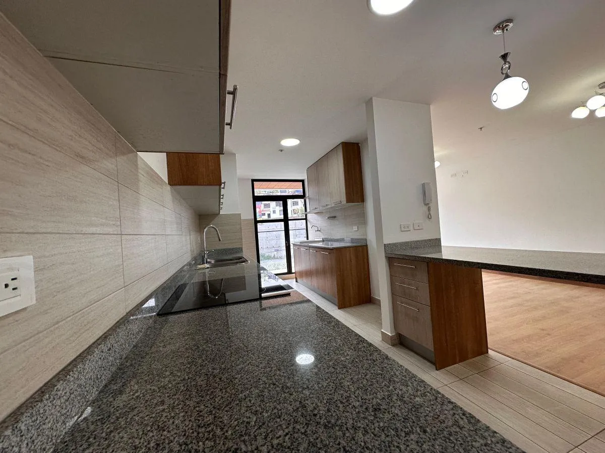 Departamento en venta en La Carolina, Quito — foto 4 de 16