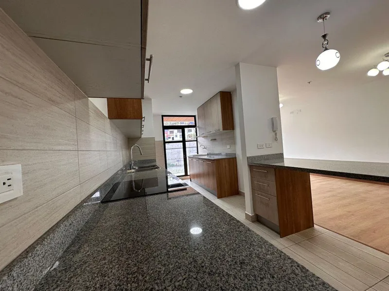 Departamento en venta en La Carolina, Quito — foto 4 de 16