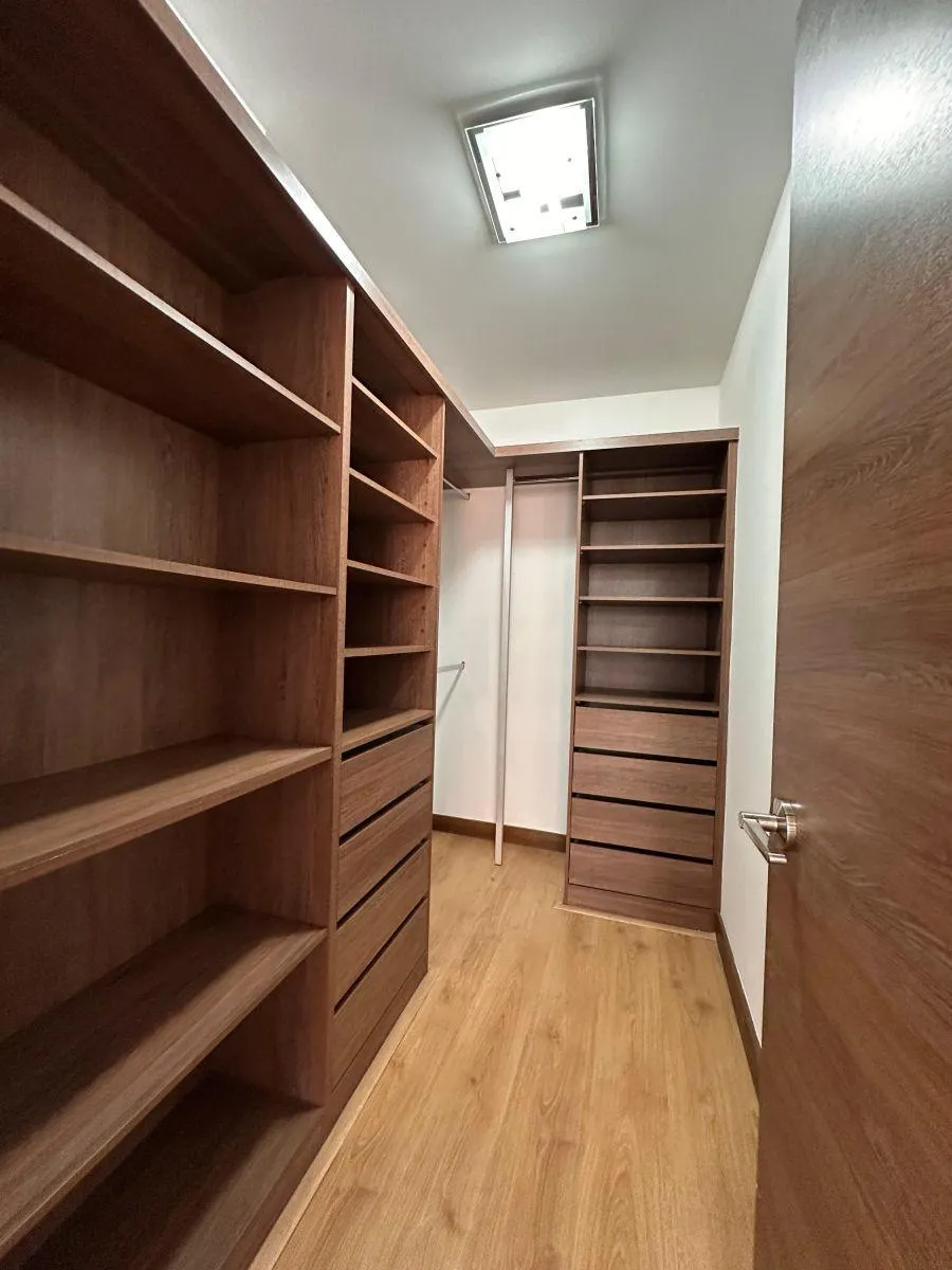 Departamento en venta en La Carolina, Quito — foto 9 de 16