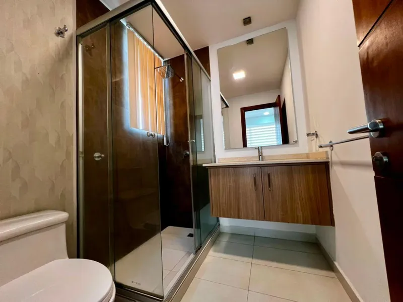 Departamento en alquiler en República del Salvador, Quito — foto 3 de 8