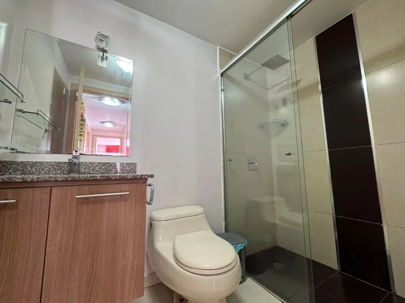 Departamento en alquiler en República del Salvador, Quito — foto 4 de 10