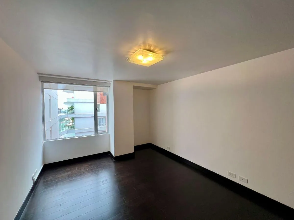 Departamento en venta en González Suárez, Quito — foto 10 de 16