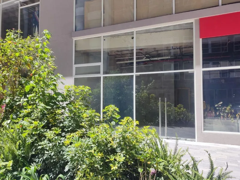 Oficina en alquiler en República del Salvador, Quito