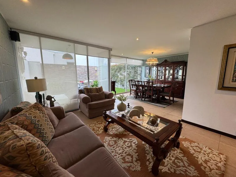 Casa en venta en Cumbayá, Quito