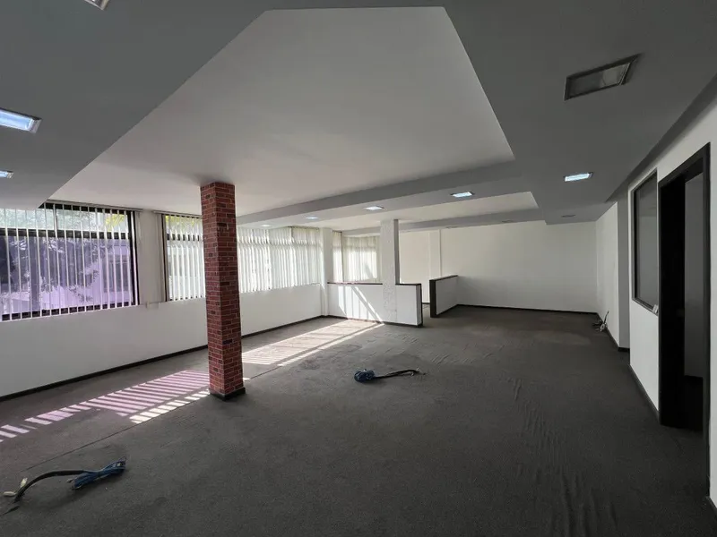 Comercial en alquiler en La Carolina, Quito — foto 4 de 30