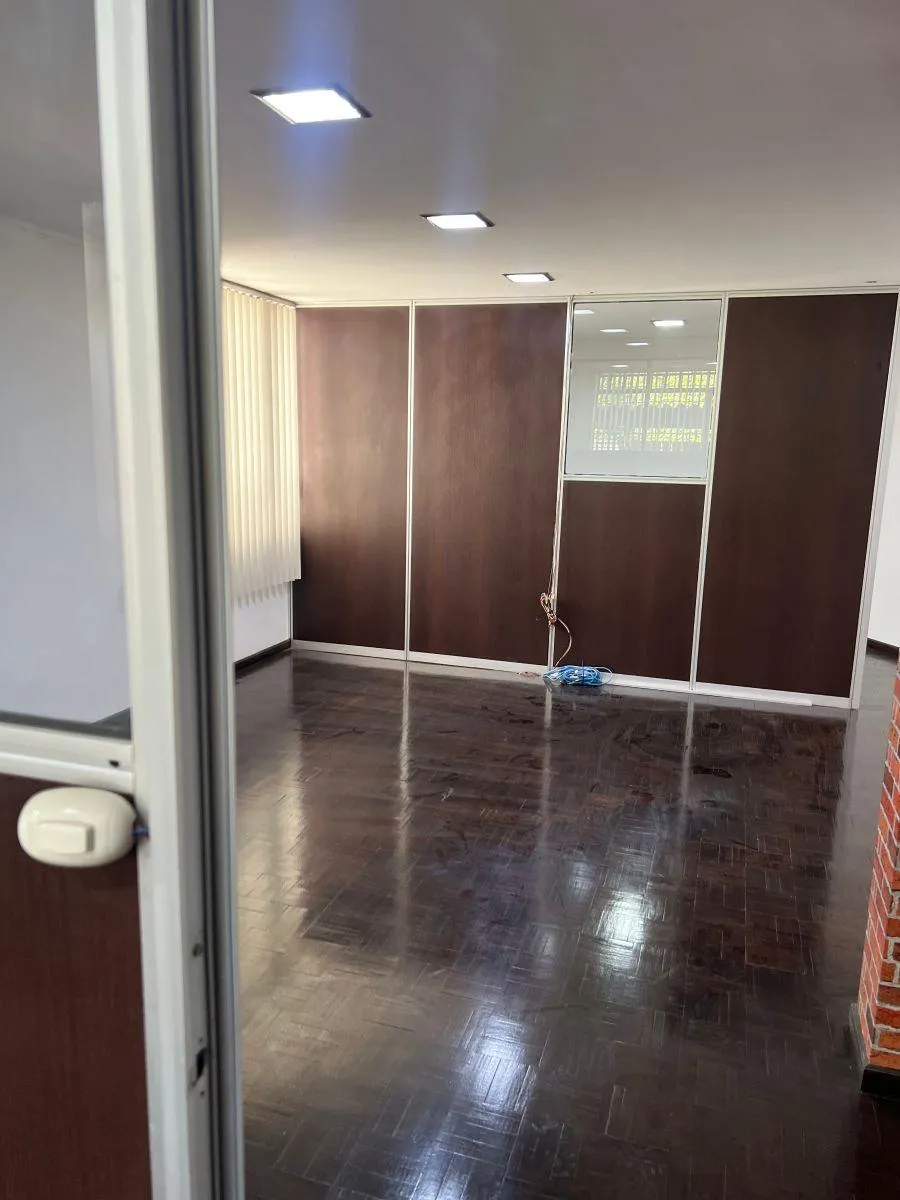 Comercial en alquiler en La Carolina, Quito — foto 8 de 30