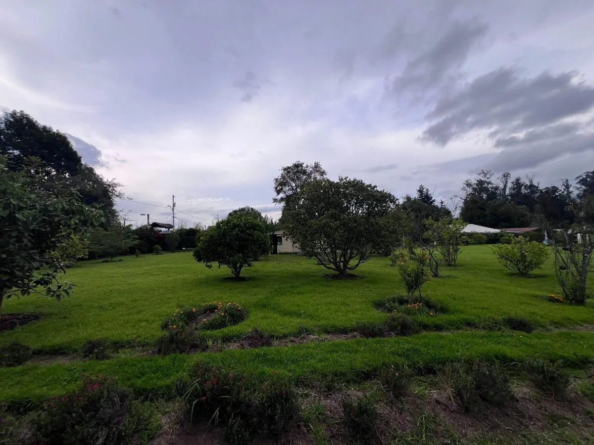 Terreno en venta en Puembo, Quito — foto 8 de 13