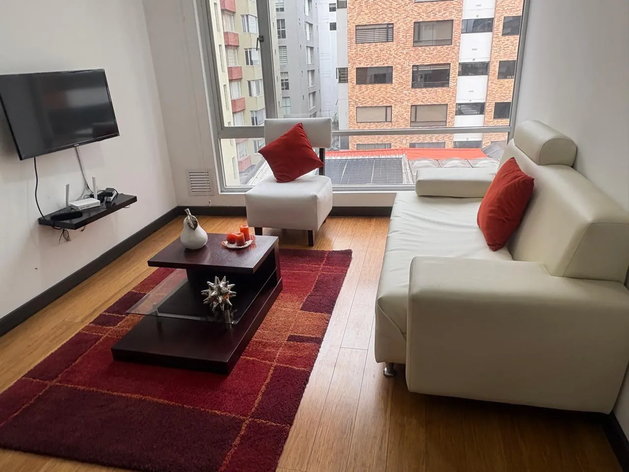 Departamento en alquiler en República del Salvador, Quito — foto 10 de 11