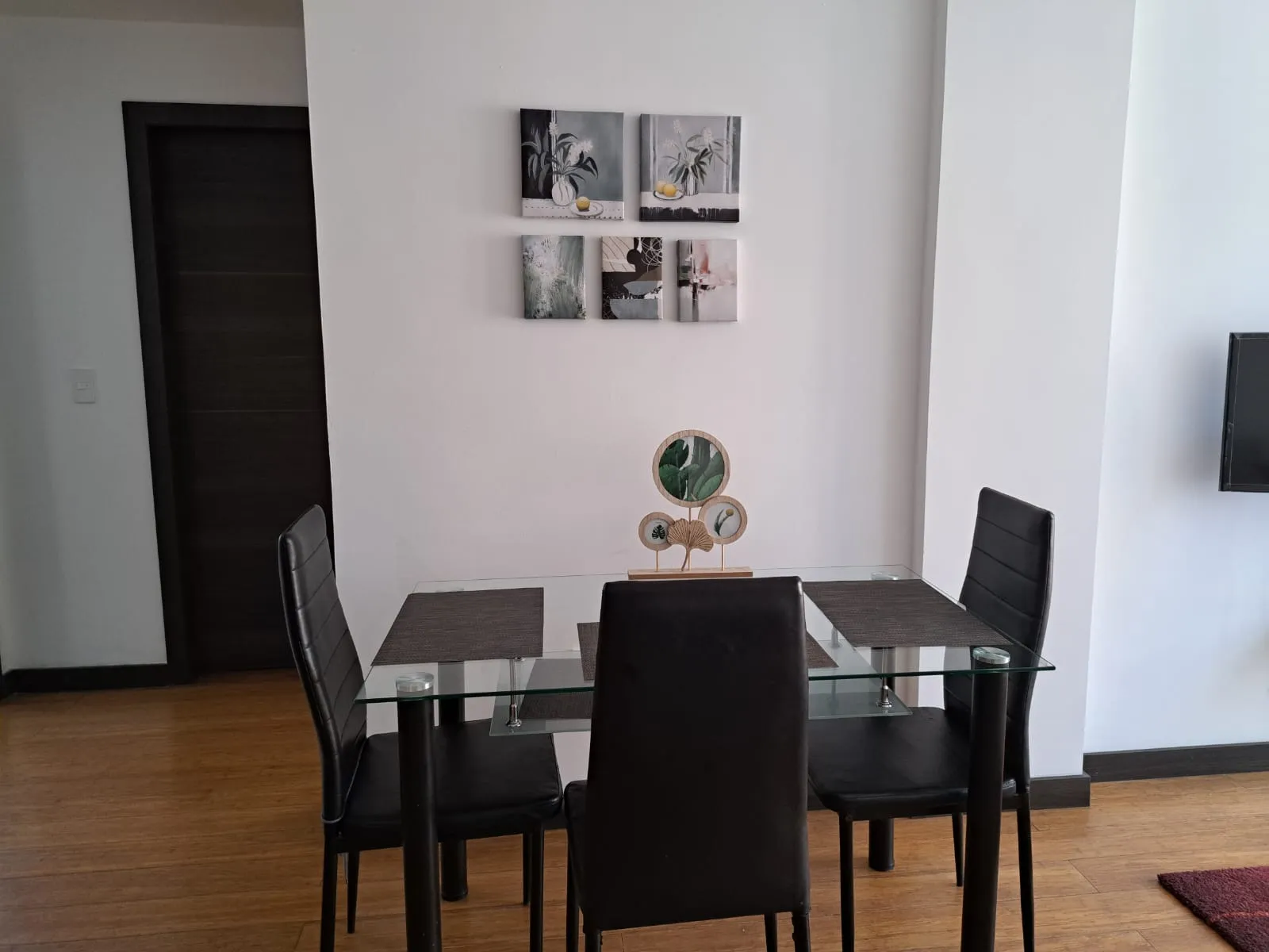 Departamento en alquiler en República del Salvador, Quito — foto 2 de 11