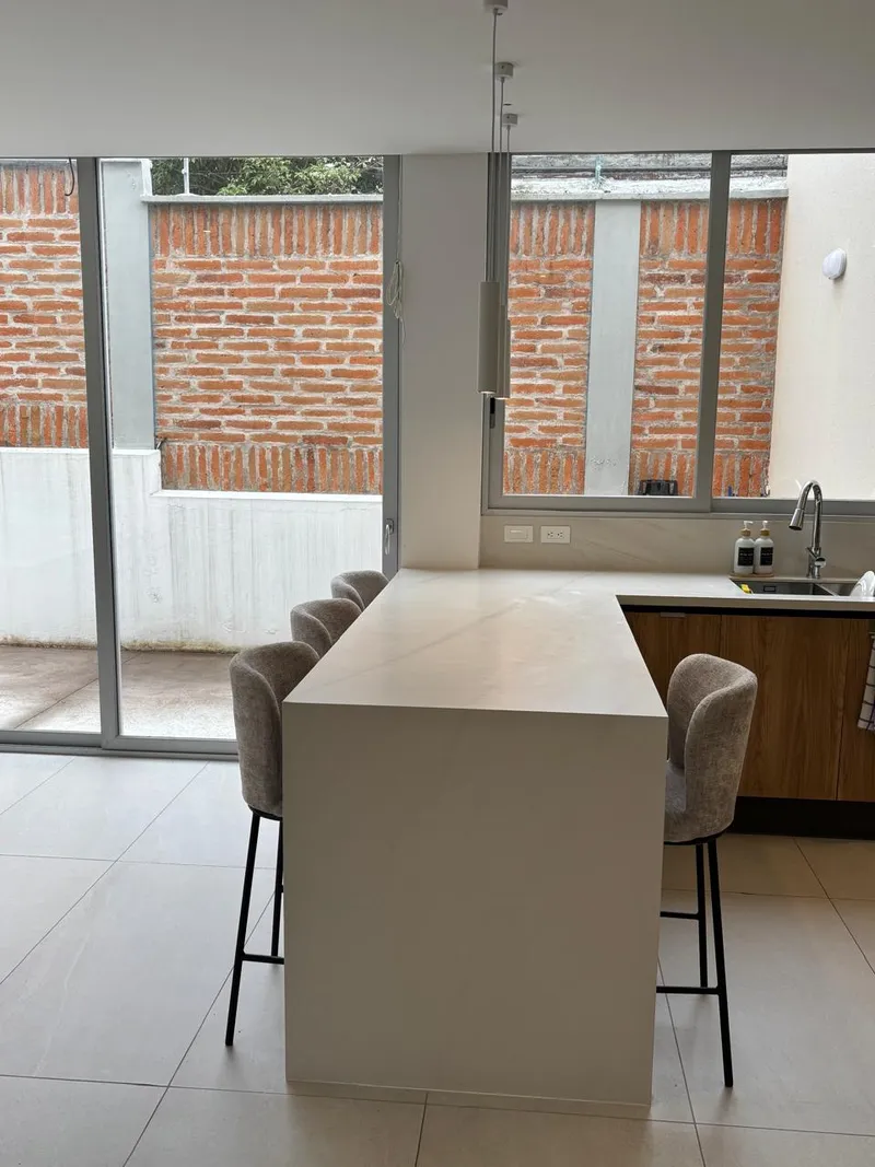 Casa en venta en Puembo, Quito — foto 2 de 12