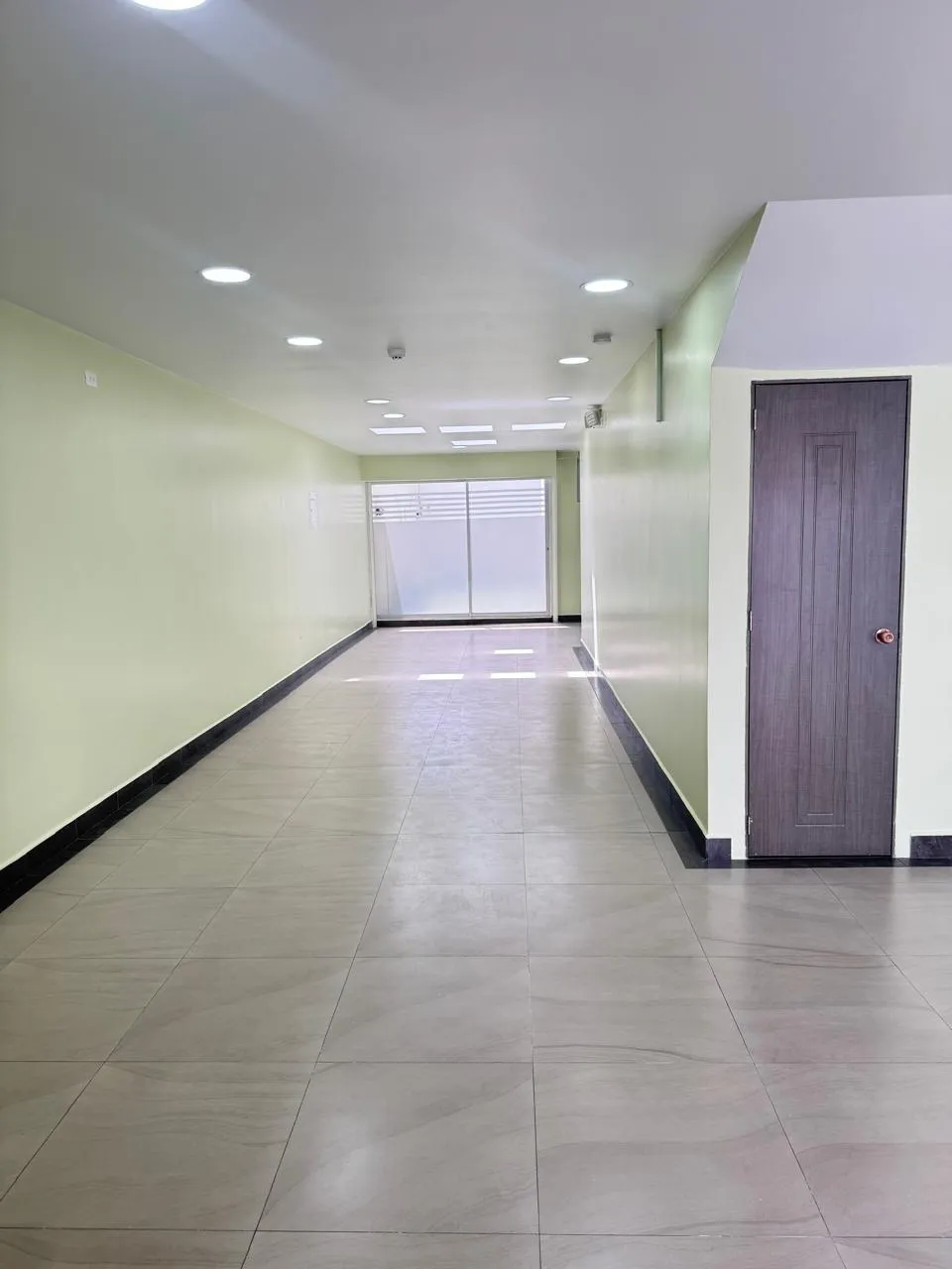 Oficina en alquiler en La Carolina, Quito — foto 4 de 8