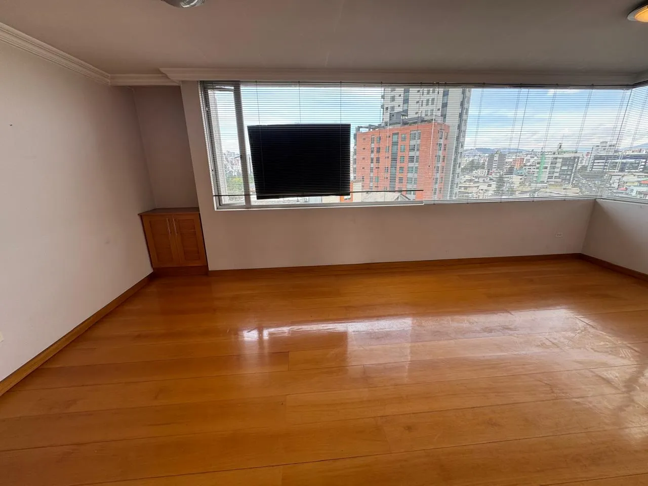Departamento en alquiler en República del Salvador, Quito — foto 11 de 12