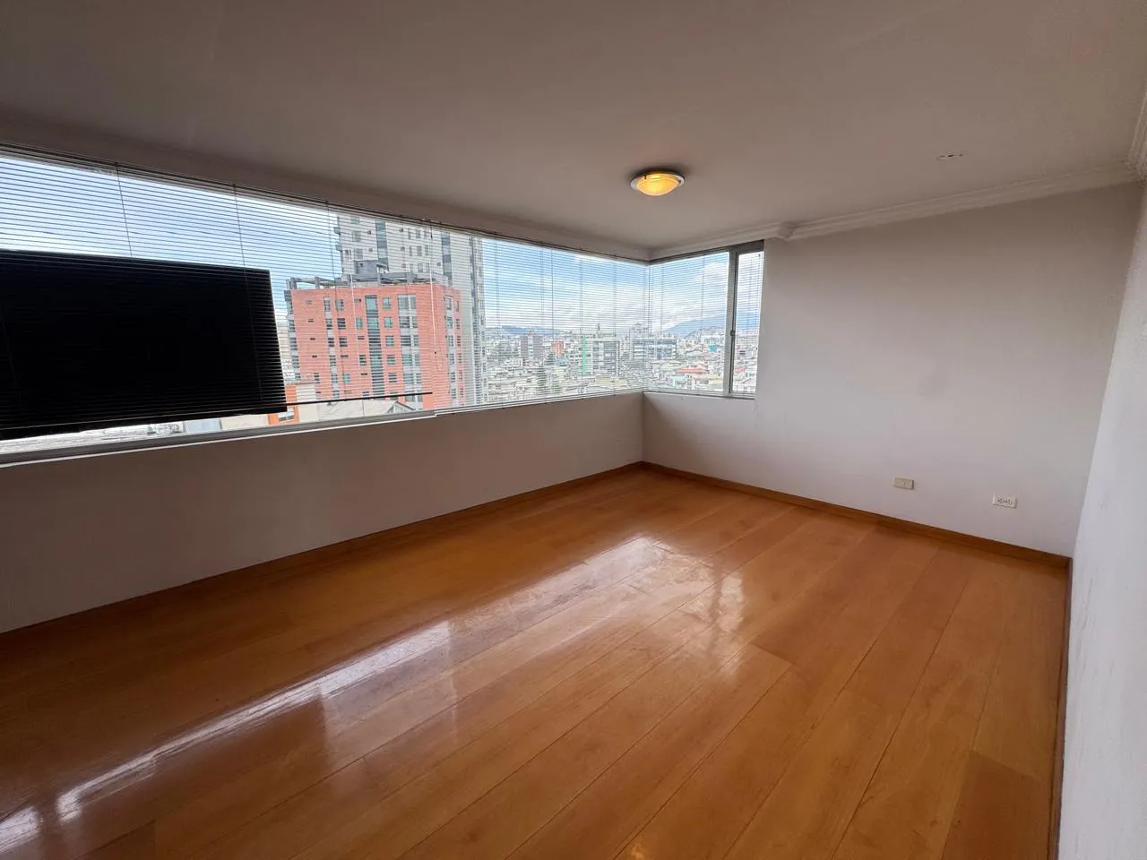 Departamento en alquiler en República del Salvador, Quito — foto 12 de 12