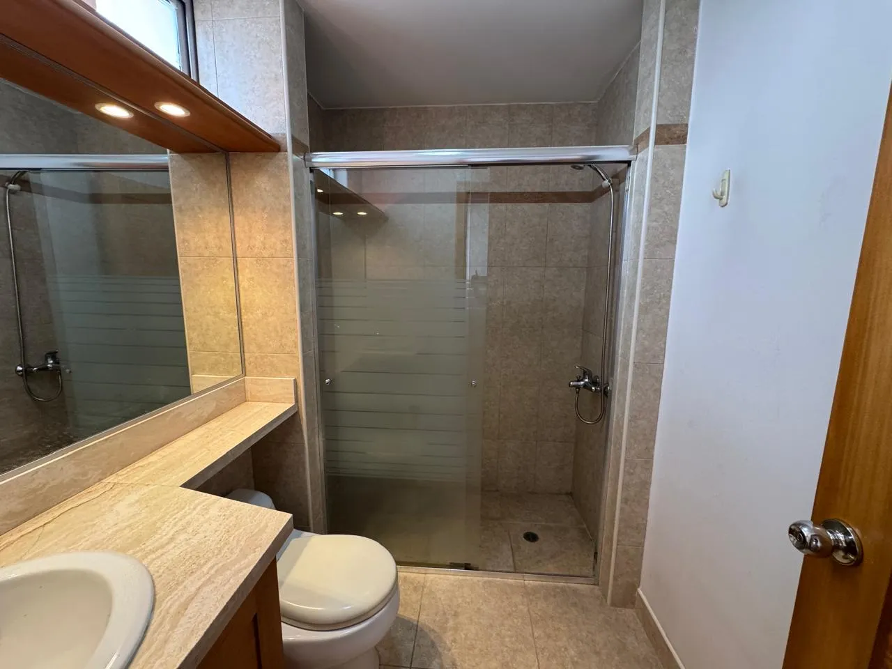 Departamento en alquiler en República del Salvador, Quito — foto 6 de 12