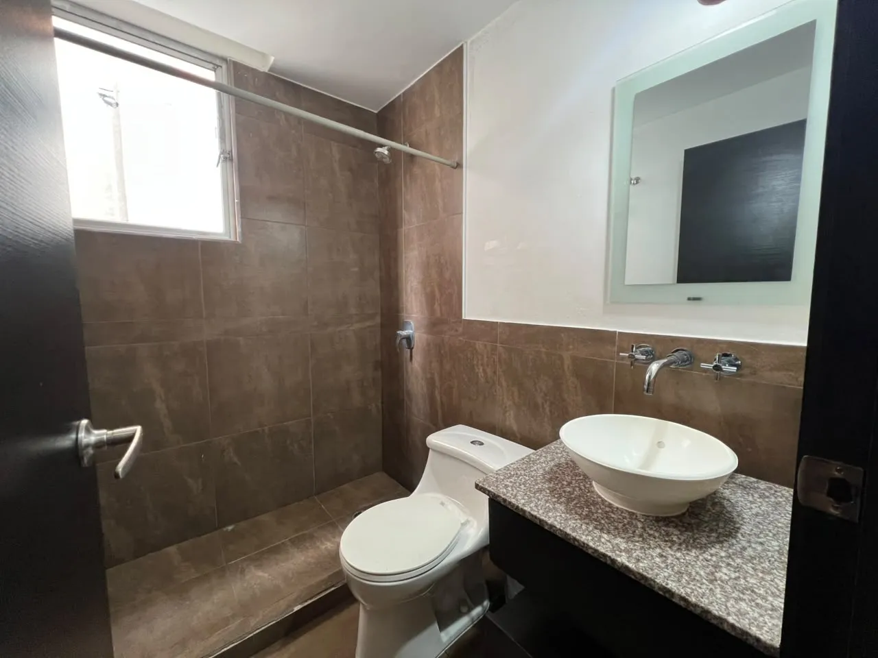 Suite en alquiler en La Carolina, Quito — foto 6 de 7