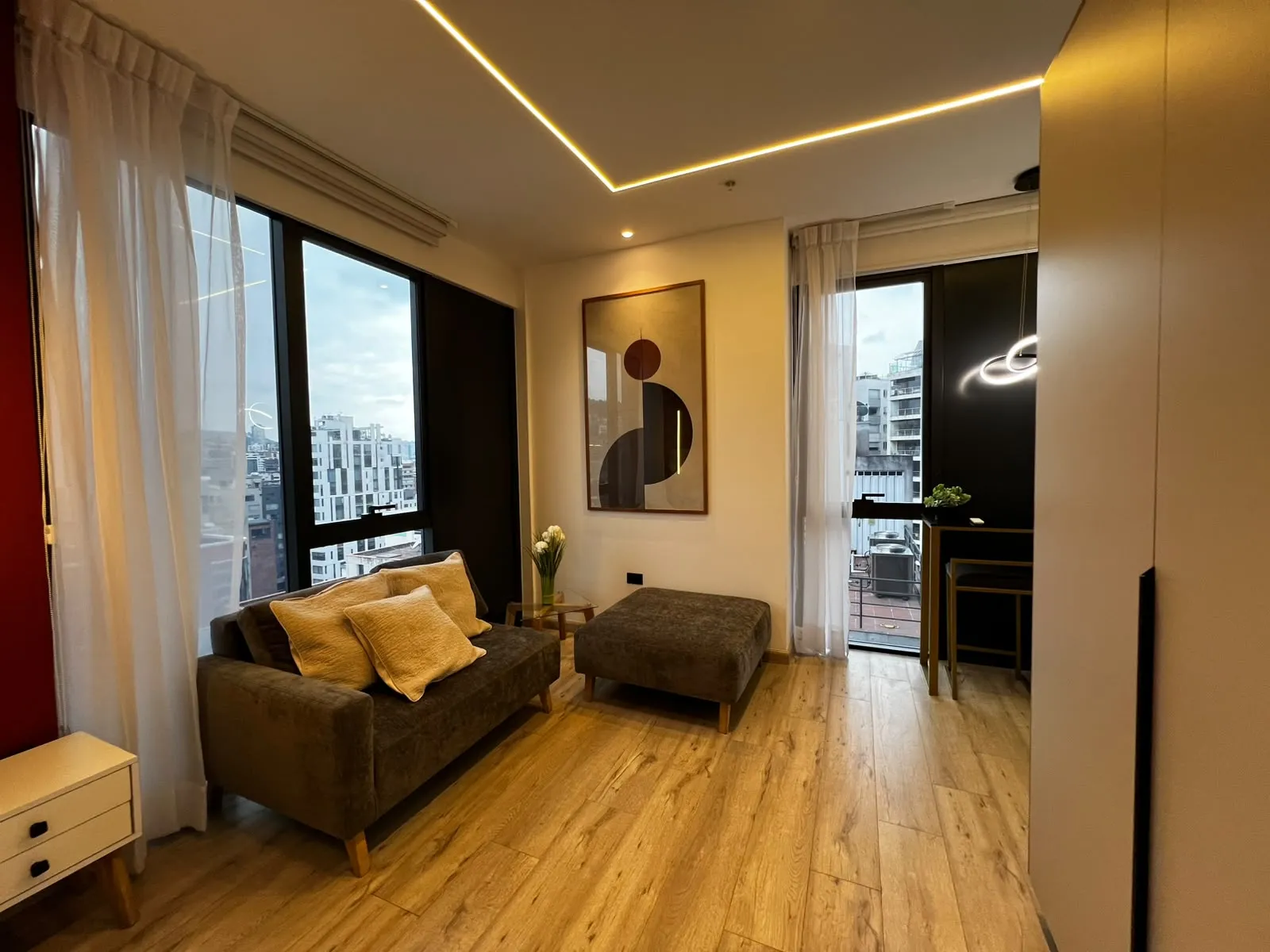 Suite en alquiler en República del Salvador, Quito — foto 5 de 12