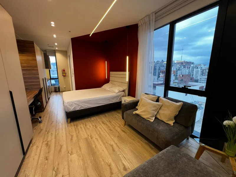 Suite en alquiler en República del Salvador, Quito — foto 4 de 12