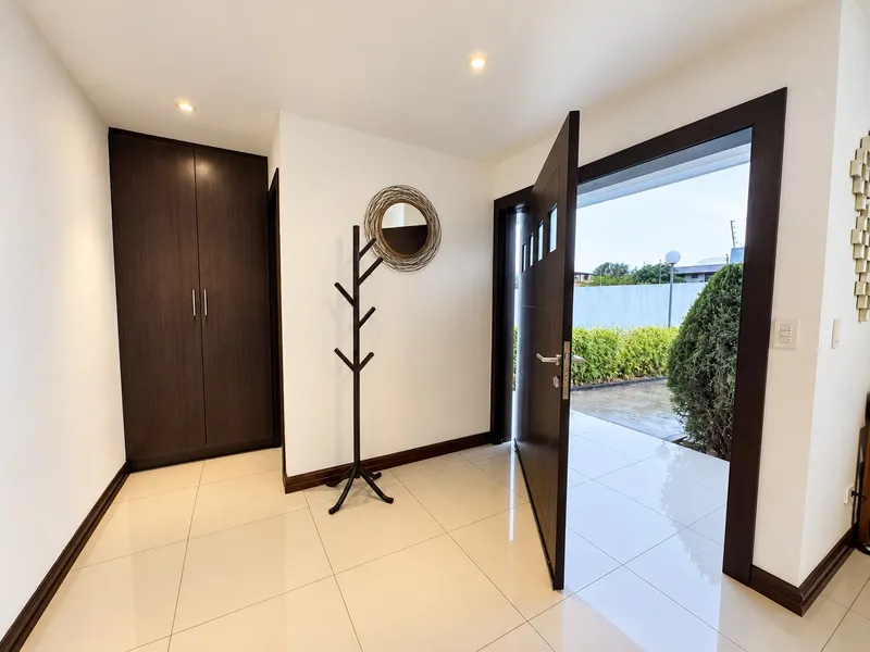 Casa en venta en Tumbaco (centro), Quito — foto 2 de 15