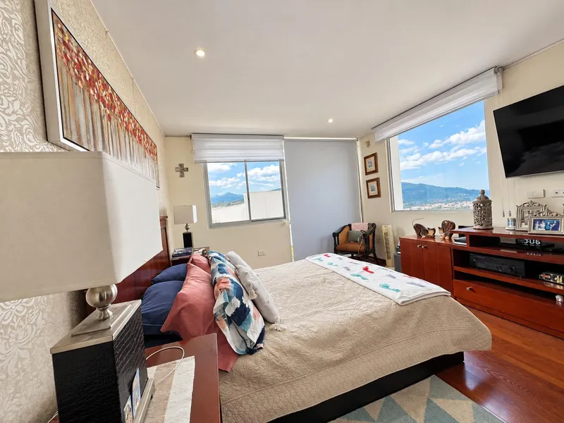 Casa en venta en San Juan Alto, Quito — foto 4 de 16