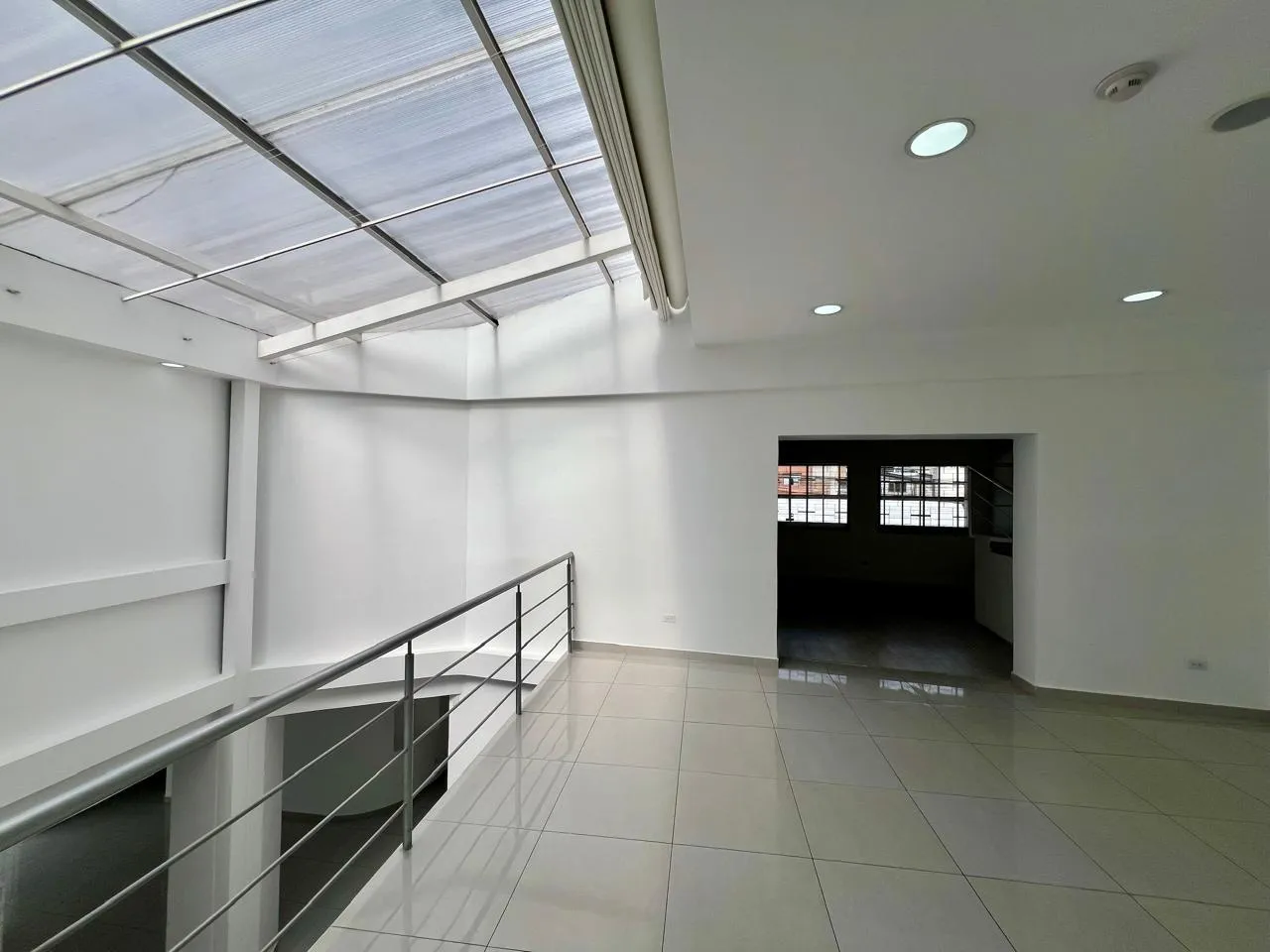 Oficina en alquiler en Río Coca, Quito — foto 9 de 12