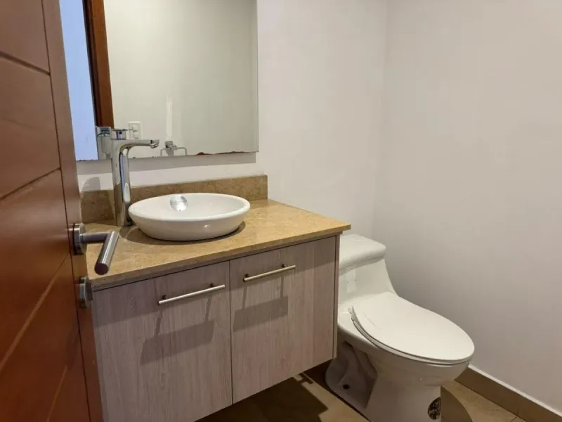 Departamento en alquiler en República del Salvador, Quito — foto 4 de 8