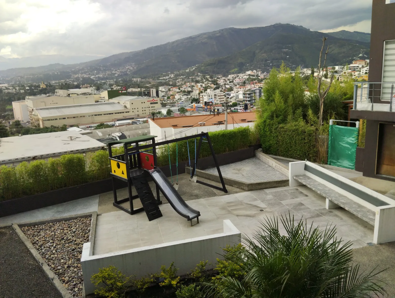 Suite en alquiler en Cumbayá (centro/plaza), Quito — foto 12 de 13