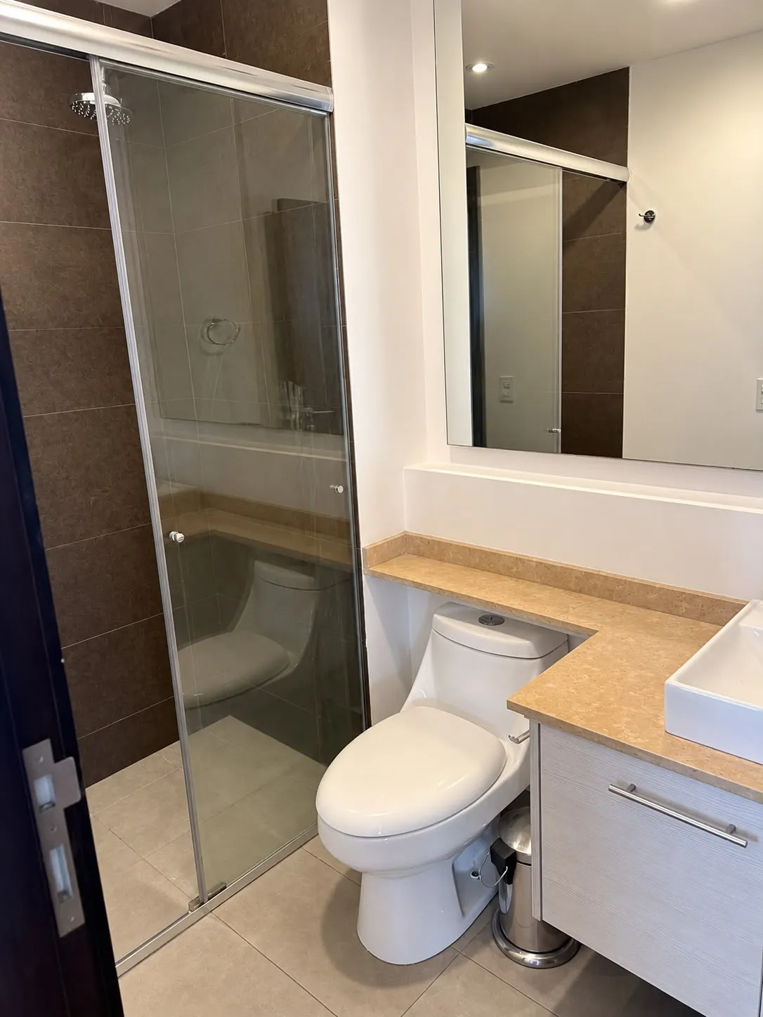 Departamento en alquiler en República del Salvador, Quito — foto 4 de 9